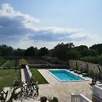 Iva With Pool * Sukosan