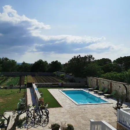 Iva With Pool * Sukošan