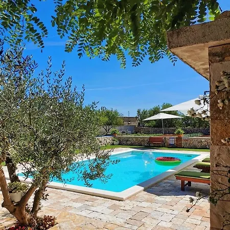 Villa Iva With Pool *