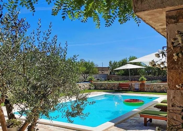 Villa Iva With Pool *