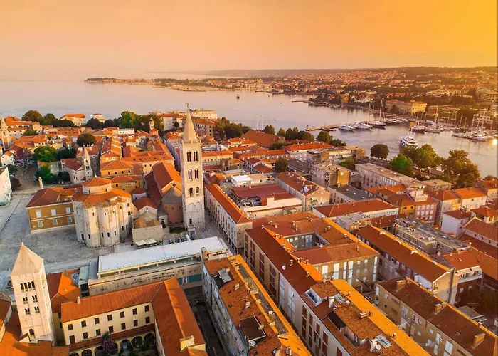 Iva With Pool Sukošan