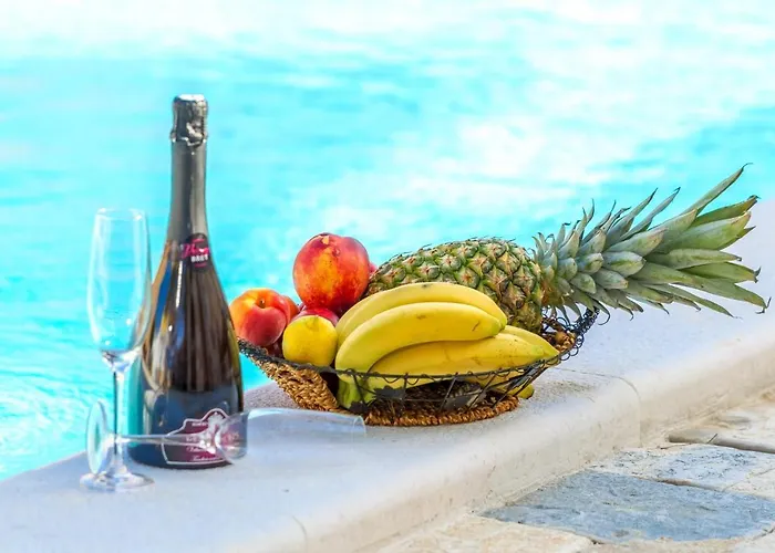 Iva With Pool * Sukošan