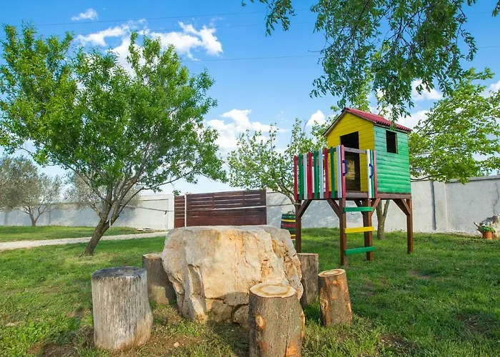 Iva With Pool Villa Sukošan